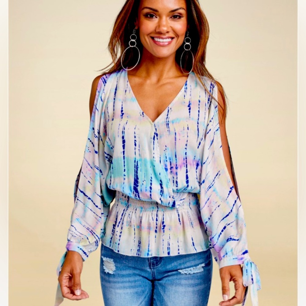 🌴 Tye Dye cold shoulder top